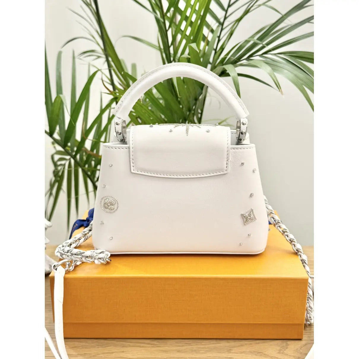 LOUIS VUITTON CAPUCINES MINI-TASCHE