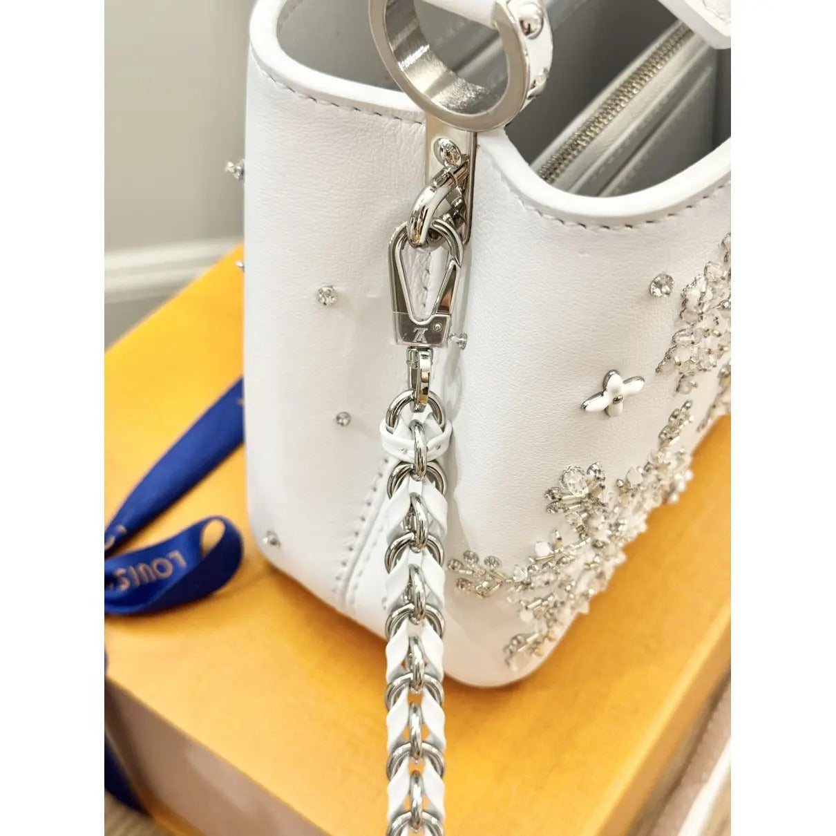 LOUIS VUITTON CAPUCINES MINI-TASCHE