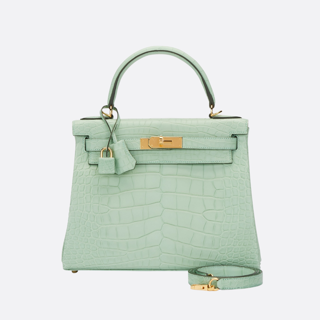HERMÈS VERT D'EAU MATTA ALLIGATOR RETOURNE KELLY 28 MIT GOLDENER HARDWARE, 2021 (LIMITIERTE AUFLAGE)