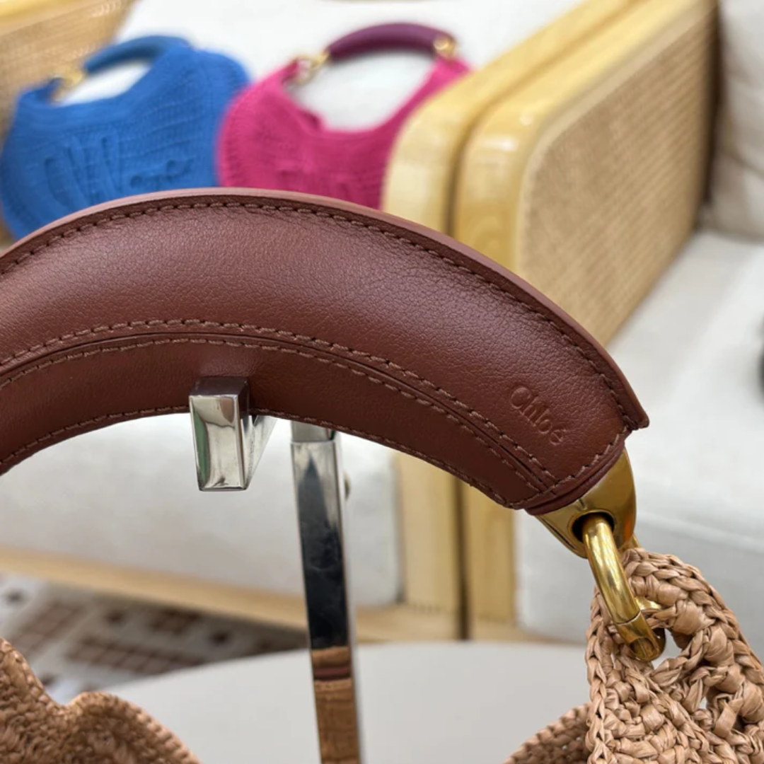 CHLOÉ HEISSE SOMMER BANANA-TASCHEN AUS RAFFIA