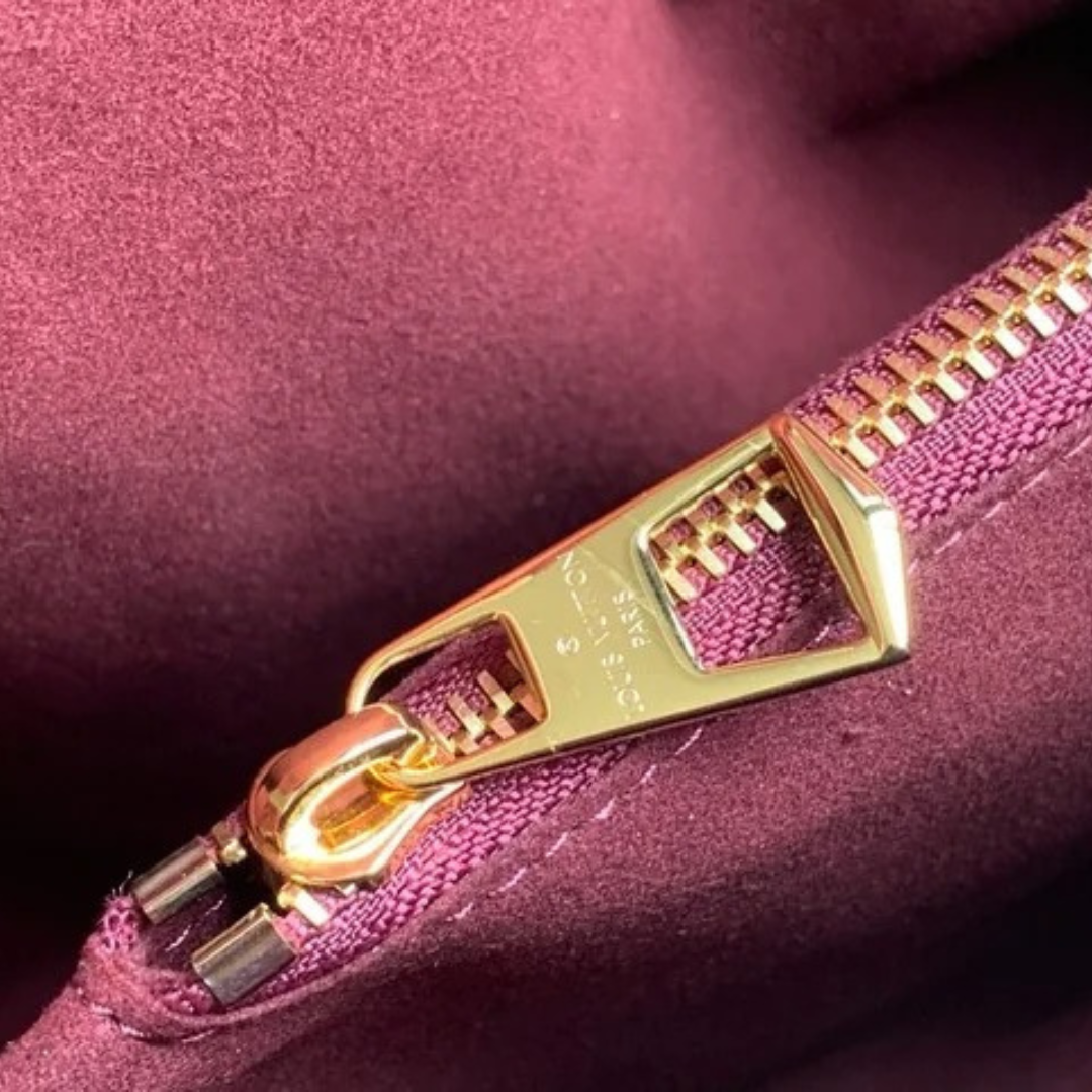 LOUIS VUITTON – HIDE AWAY MM TASCHE