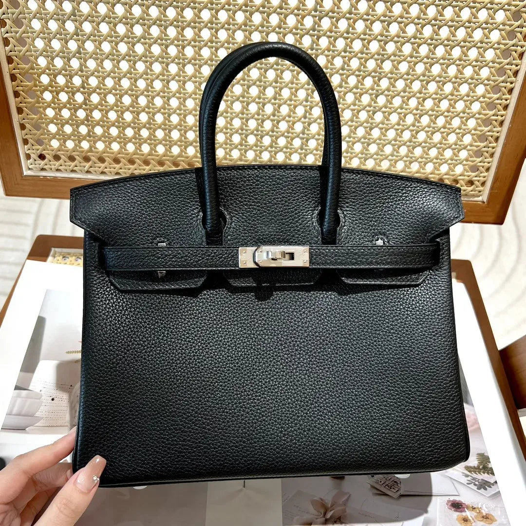 HERMÈS BIRKIN 25 HSS CRAIE/GRIS TOURTERELLE AUS TOGO-LEDER MIT GEBÜRSTETER GOLDENER HARDWARE